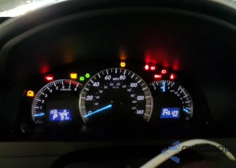 2012 Toyota Camry Base z USA, uszkodzony, nr VIN 4T1BF1FK0CU096095